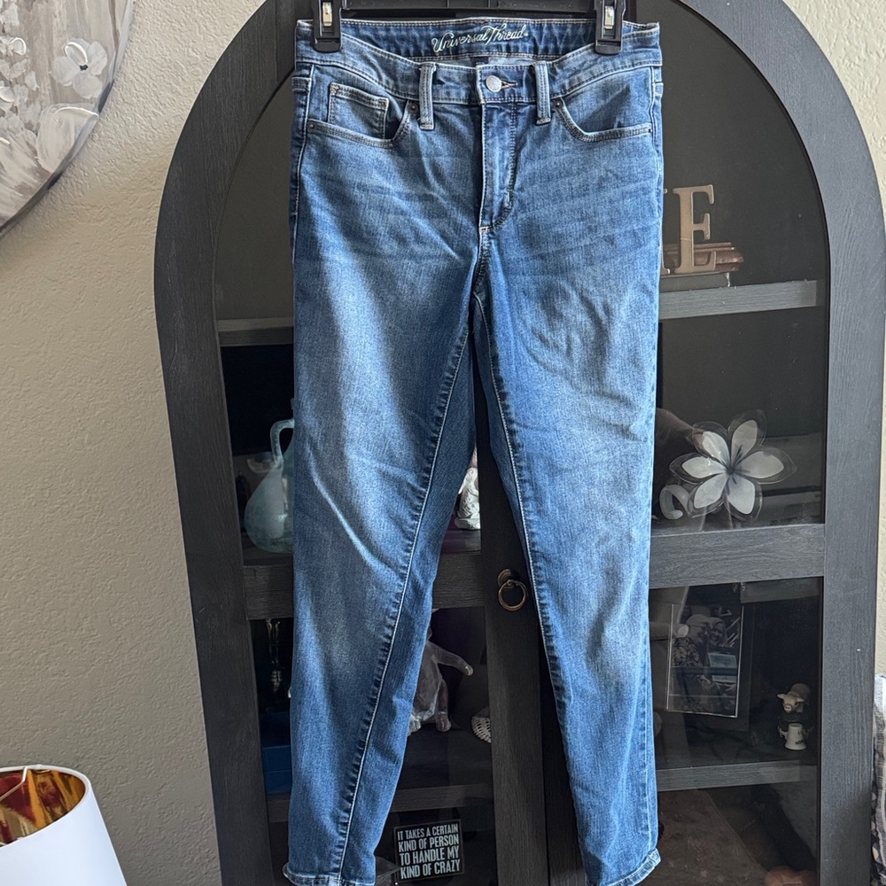 Universal Thread Women's Skinny Jeans in Blue Wash